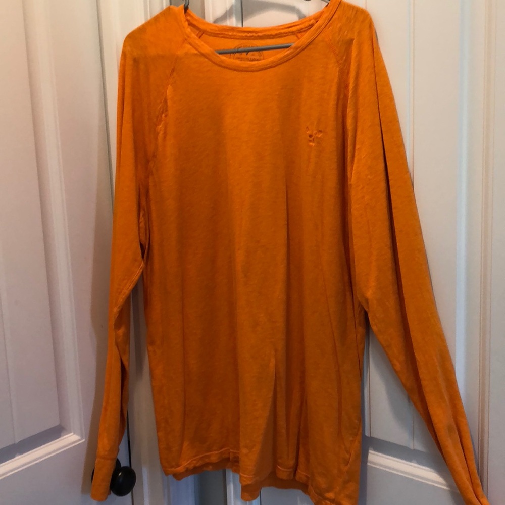 American Eagle long sleeve T